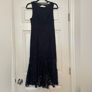 Aakaa - Medium Black Lace Dress